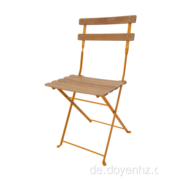 Klappbarer Stuhl mit Holzplatte und Stahlrahmen
